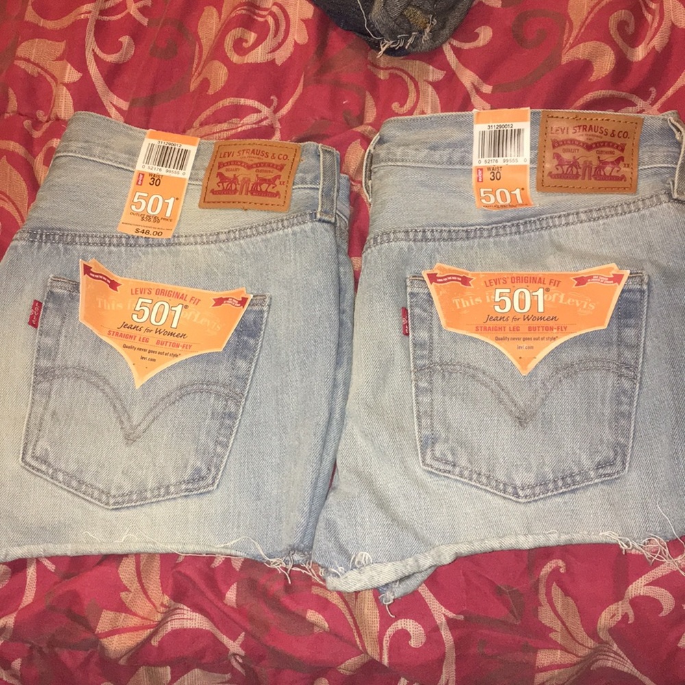 2 Brand New Pairs of Levi 501 Shorts